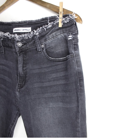 KanCan NWOT KanCan Skinny High Rise Frayed Waist and Hem Jeans 8 29 - Picture 5 of 10